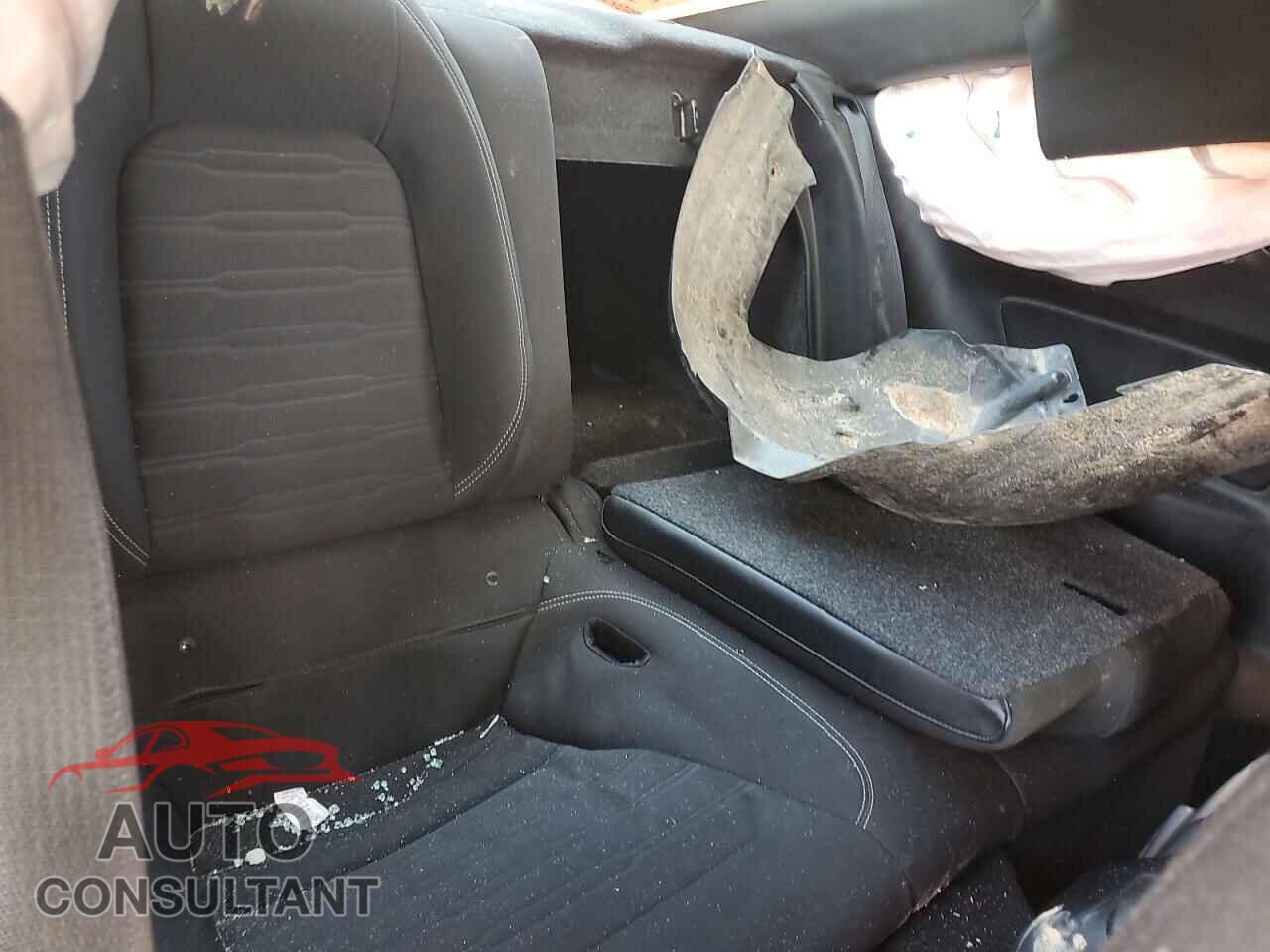 FORD MUSTANG 2017 - 1FA6P8CF1H5213662