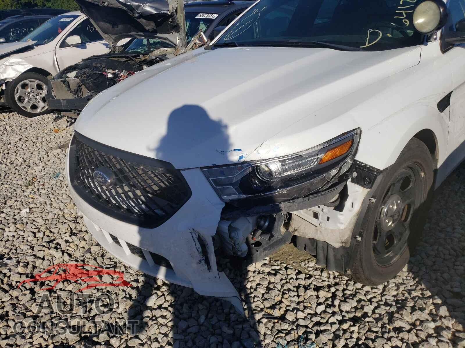 FORD TAURUS 2016 - 1FAHP2MK0GG104386
