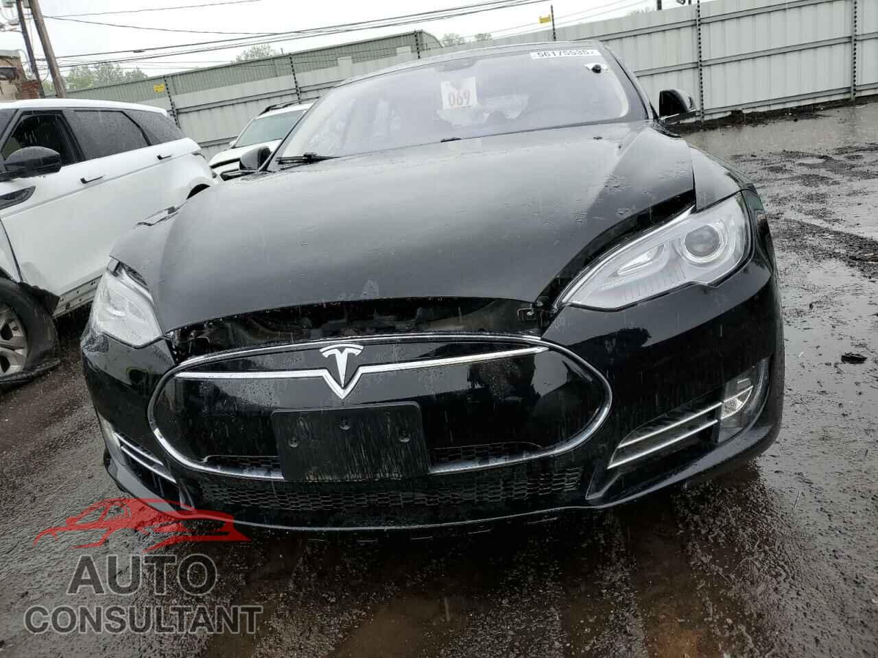 TESLA MODEL S 2013 - 5YJSA1CN7DFP06277