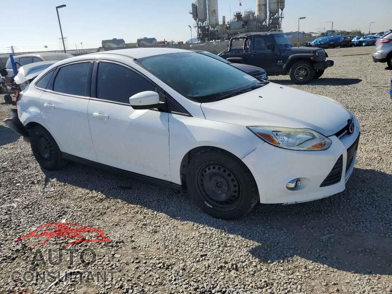 FORD FOCUS 2012 - 1FAHP3F27CL237117