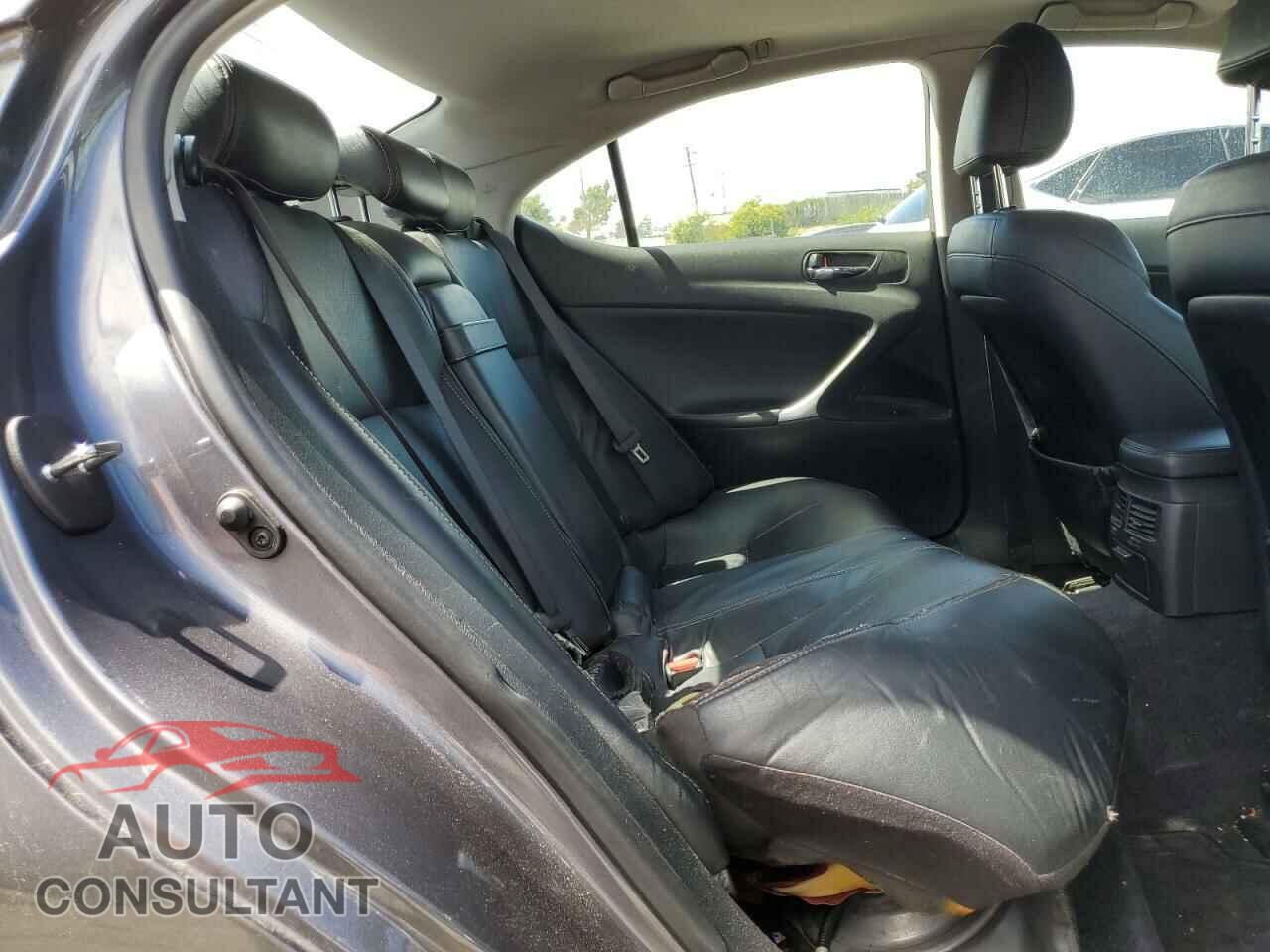 LEXUS IS 2012 - JTHBF5C21C5168933