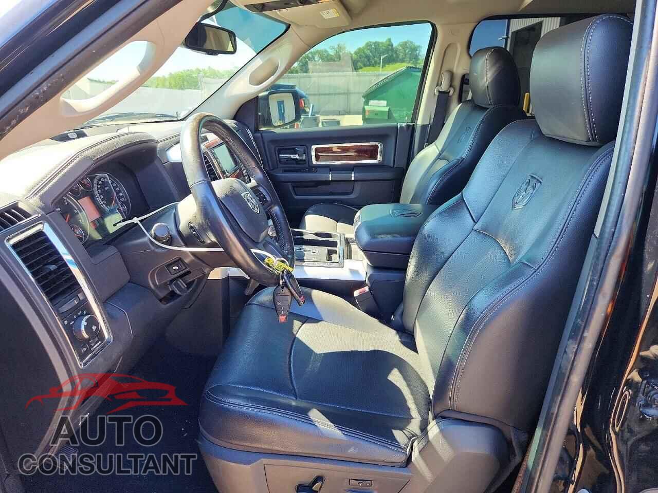 DODGE RAM 1500 2012 - 1C6RD7NT9CS172132