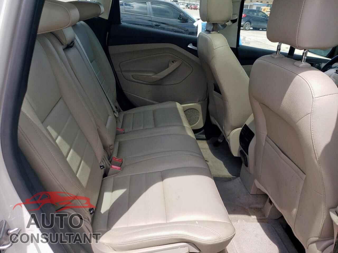 FORD CMAX 2013 - 1FADP5CU6DL523610