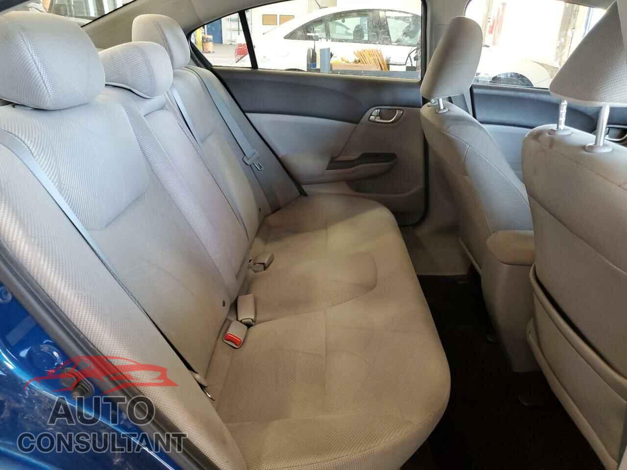 HONDA CIVIC 2012 - 2HGFB2F82CH541940