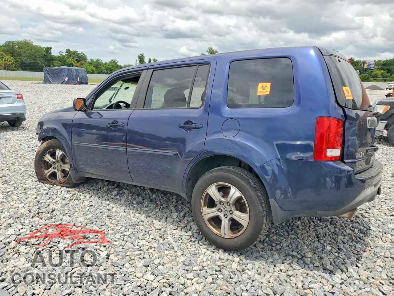 HONDA PILOT 2013 - 5FNYF4H48DB079912