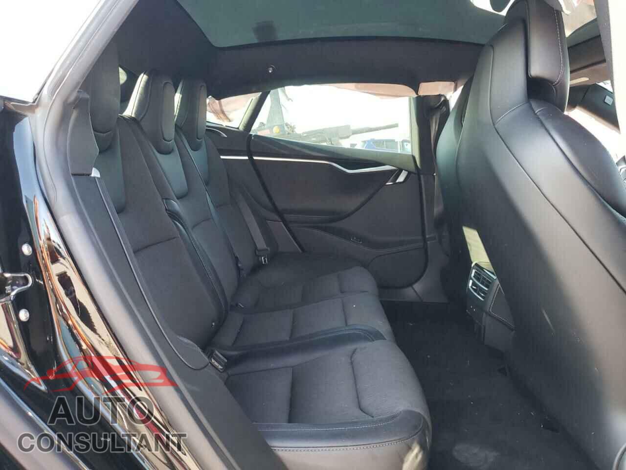 TESLA MODEL S 2018 - 5YJSA1E26JF248939