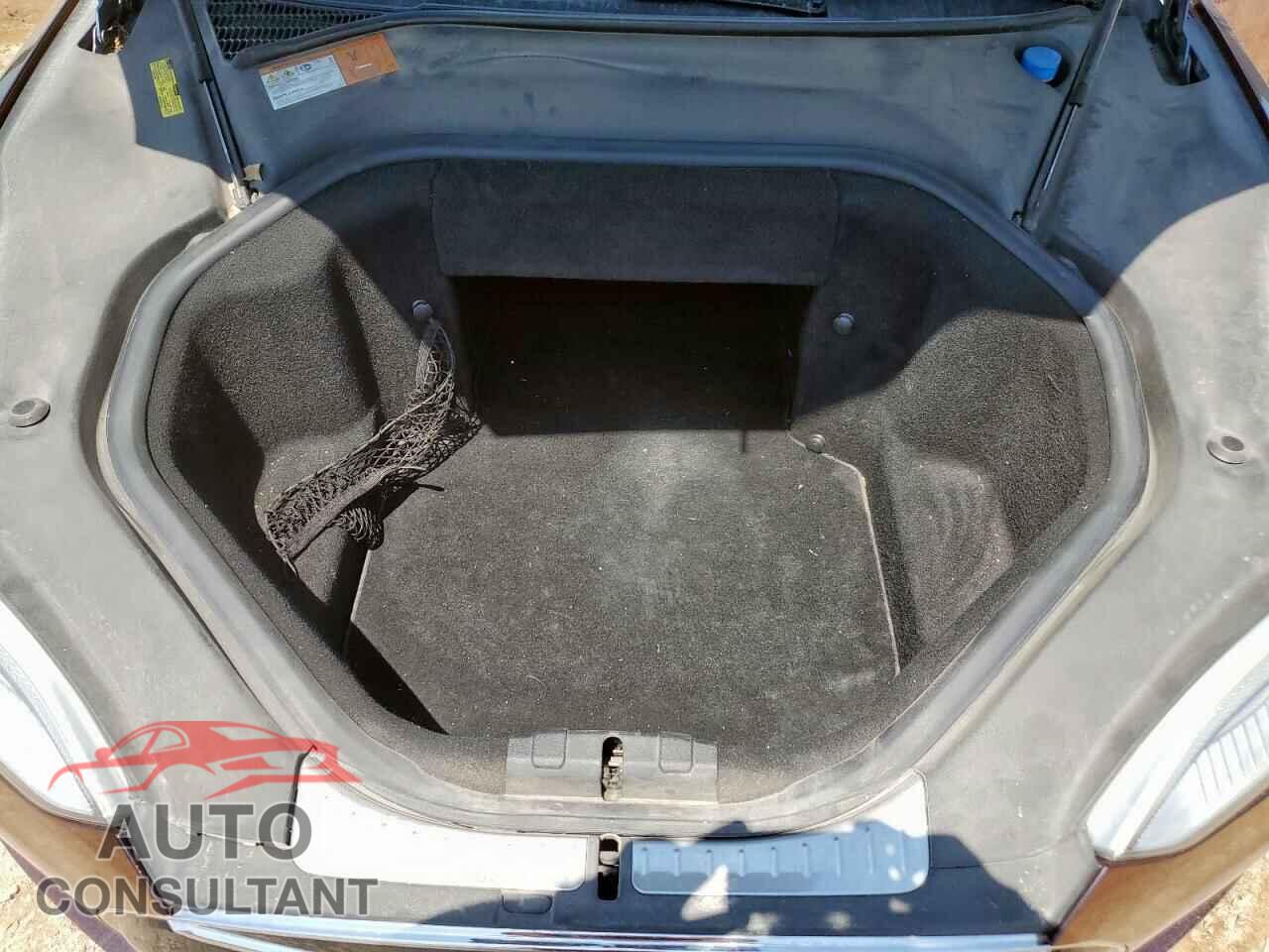 TESLA MODEL S 2013 - 5YJSA1DP5DFP13535
