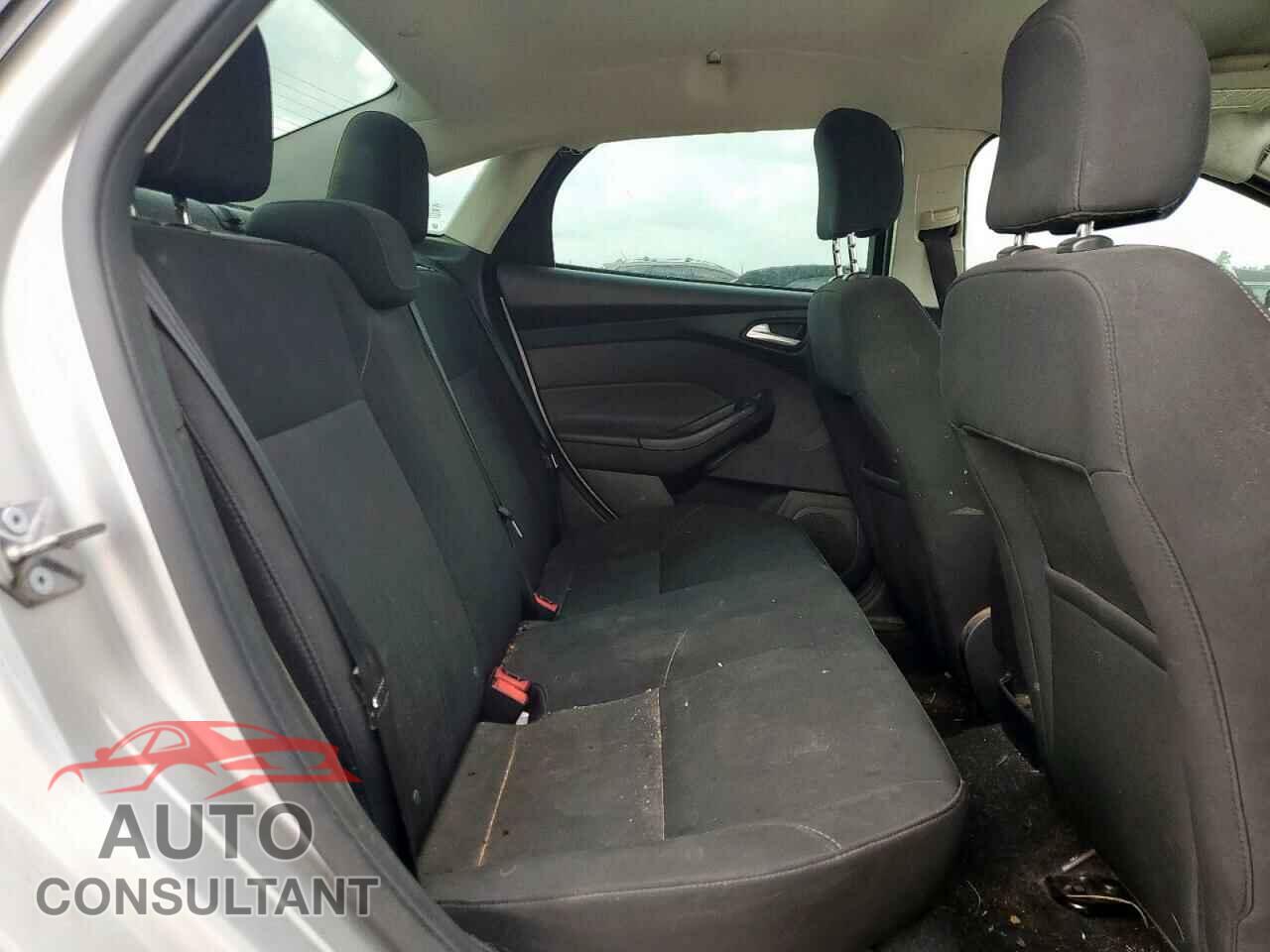 FORD FOCUS 2016 - 1FADP3F20GL244995