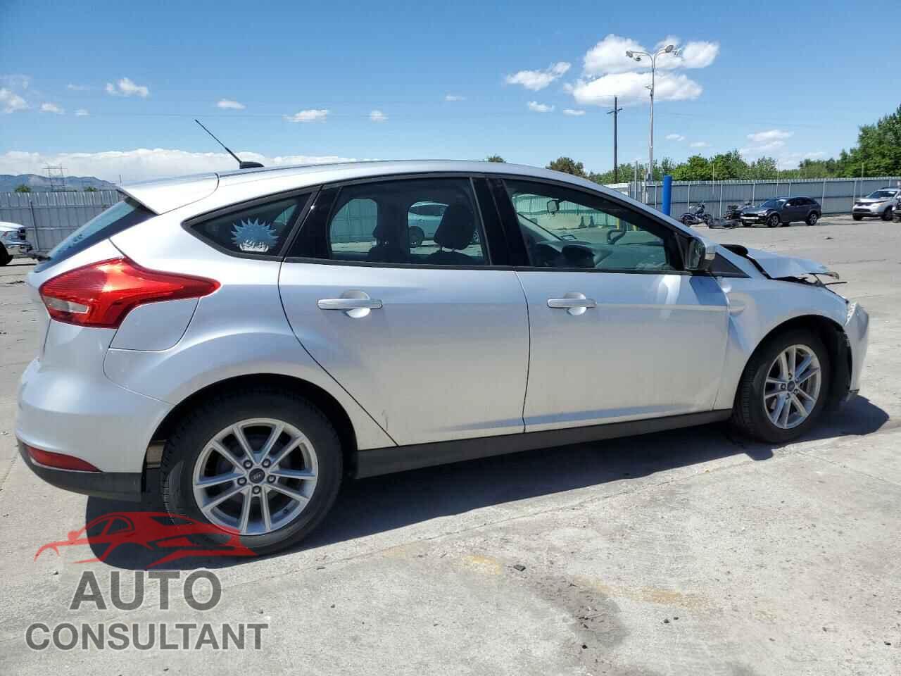 FORD FOCUS 2017 - 1FADP3K27HL278973