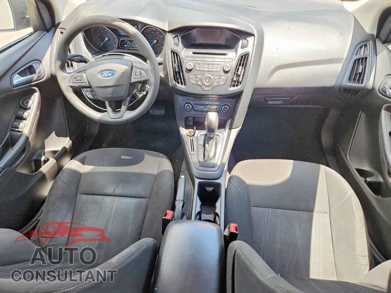 FORD FOCUS 2015 - 1FADP3F2XFL342267