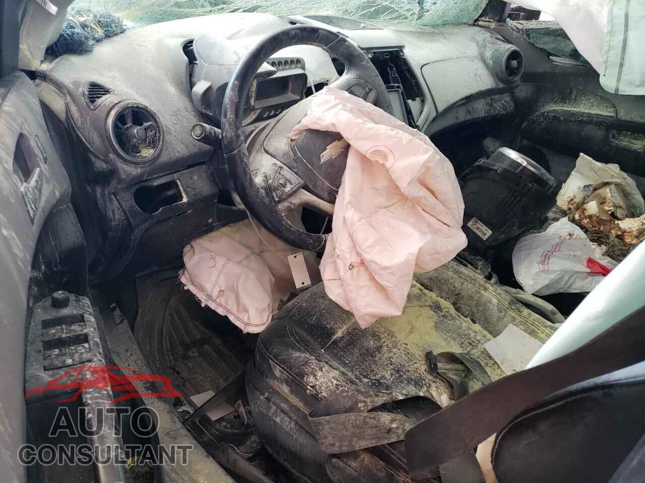 CHEVROLET SONIC 2014 - 1G1JE6SB2E4200345