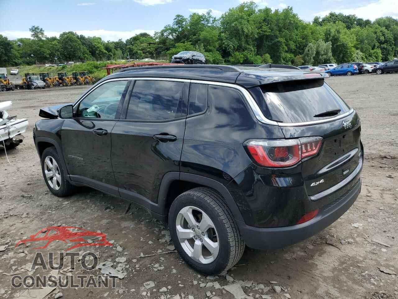 JEEP COMPASS 2018 - 3C4NJDBB9JT239608