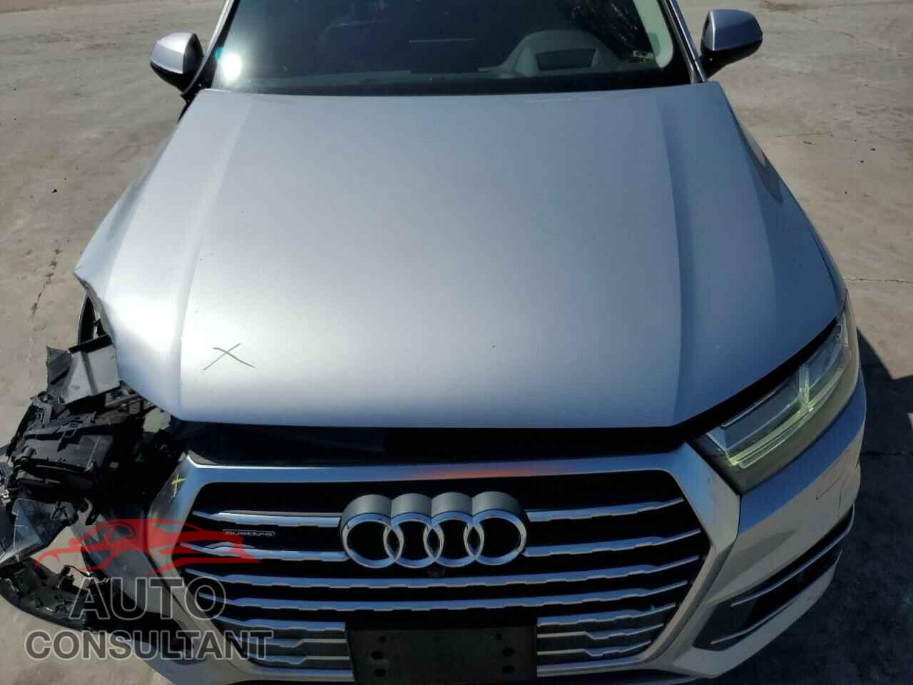 AUDI Q7 2018 - WA1VAAF71JD044400