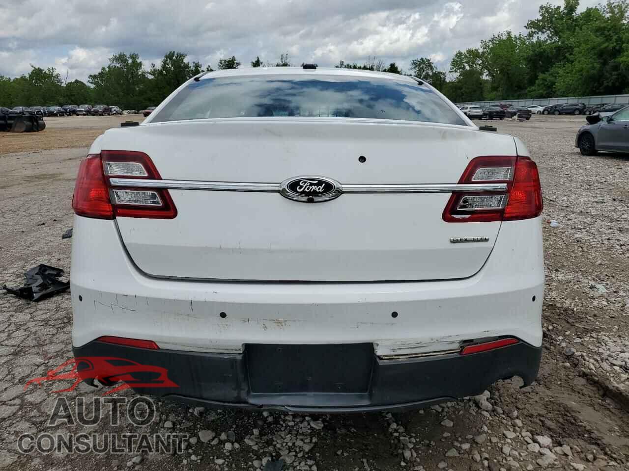 FORD TAURUS 2017 - 1FAHP2L88HG145033