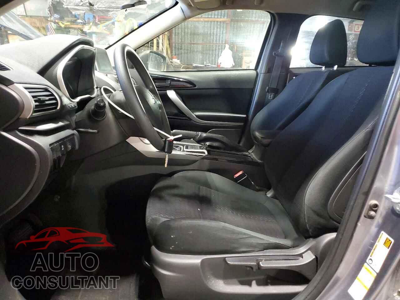 MITSUBISHI ECLIPSE 2018 - JA4AT4AA1JZ069071