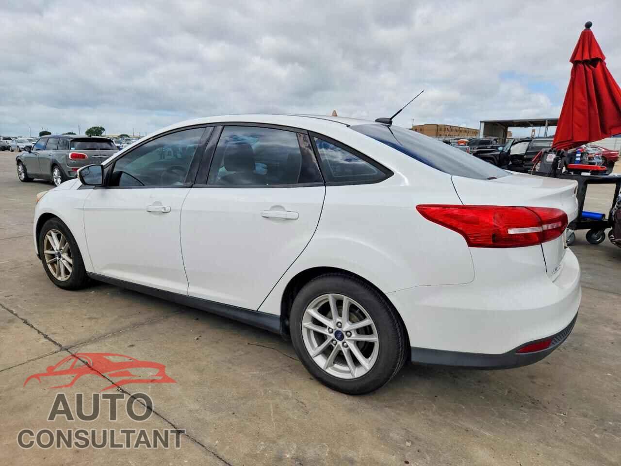 FORD FOCUS 2016 - 1FADP3F26GL378667