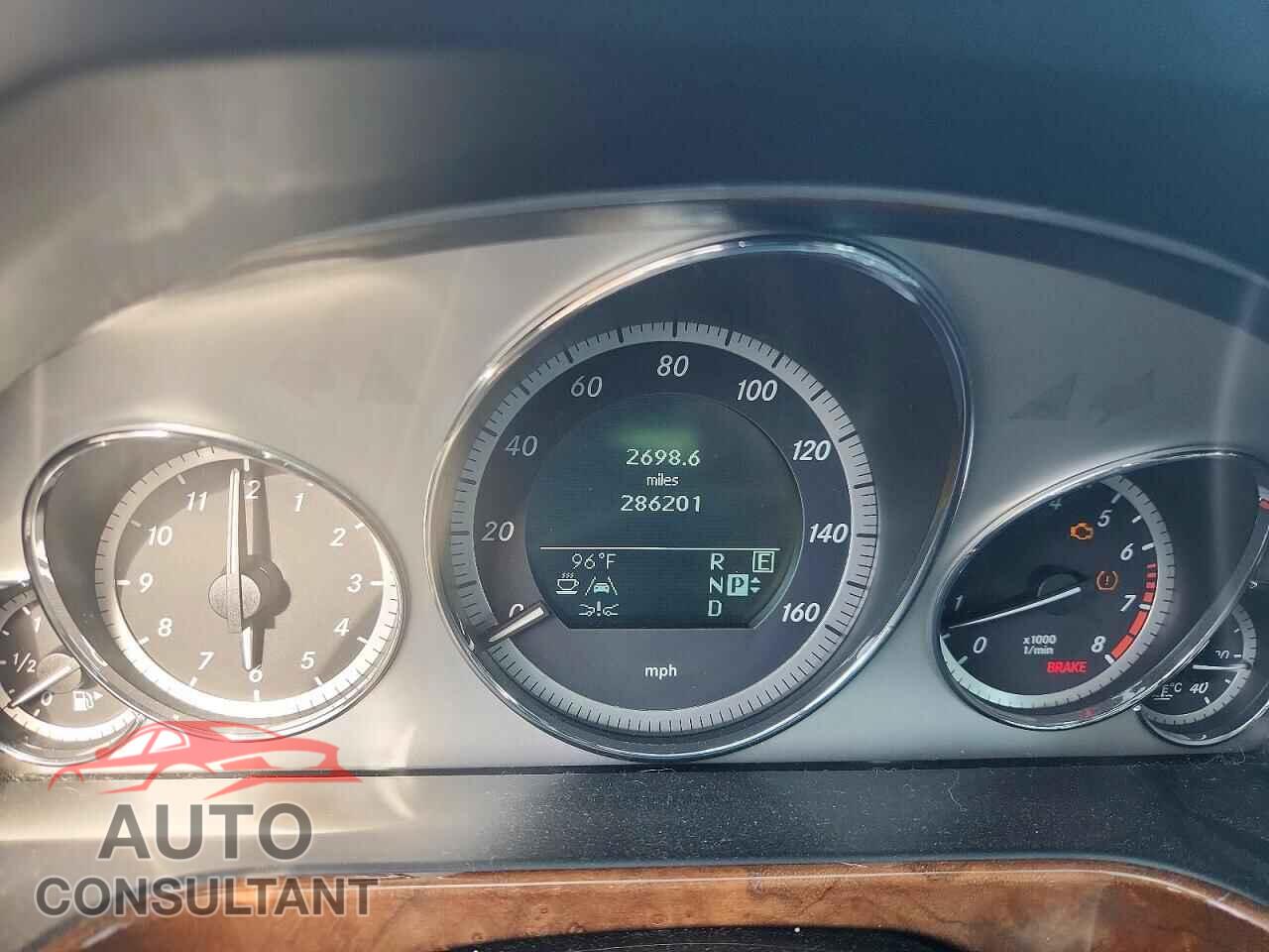 MERCEDES-BENZ E-CLASS 2011 - WDDHF5GB0BA473048