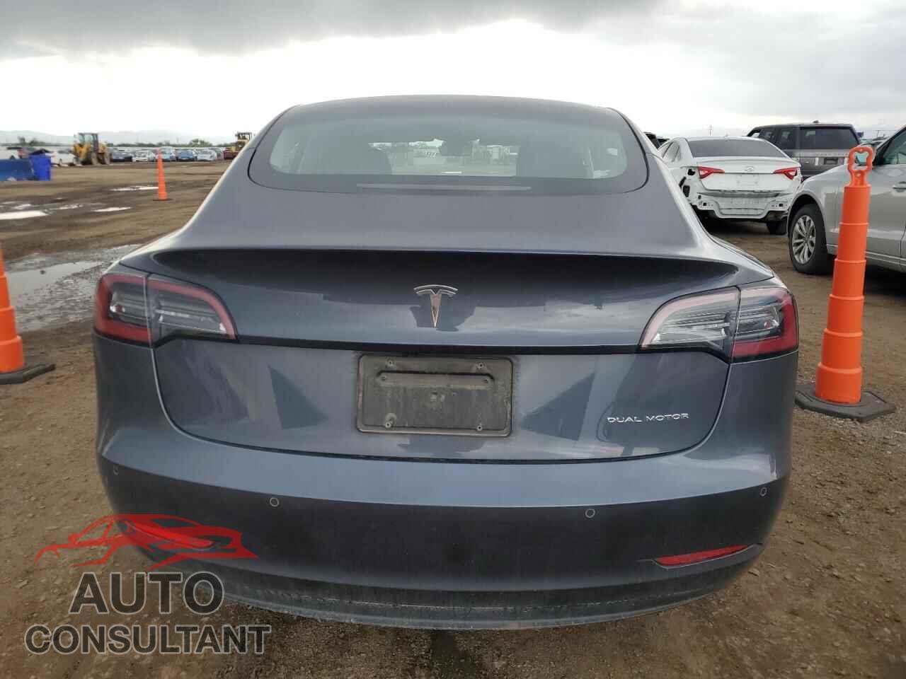 TESLA MODEL 3 2021 - 5YJ3E1EB4MF974411