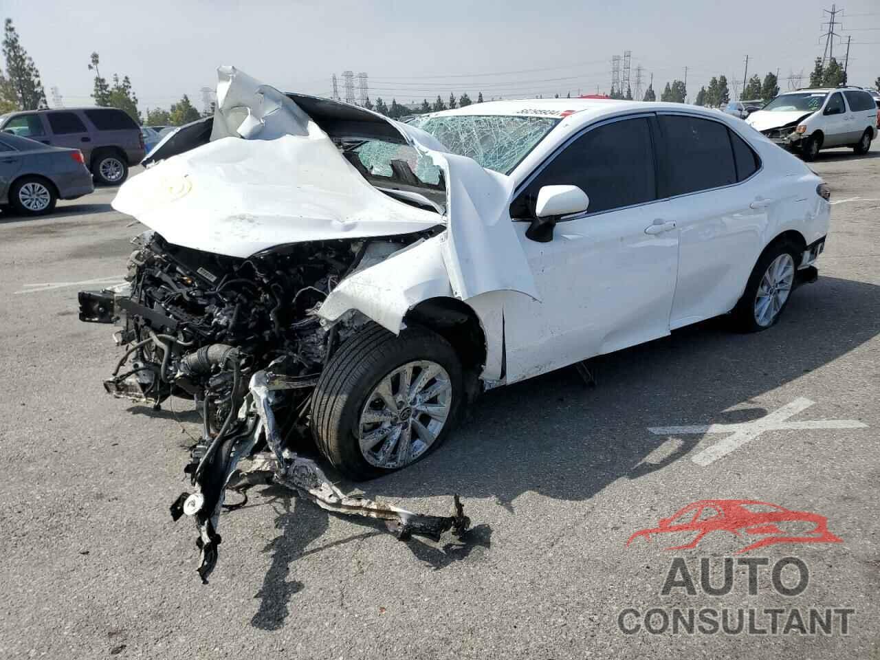 TOYOTA CAMRY 2022 - 4T1R11AK6NU055932