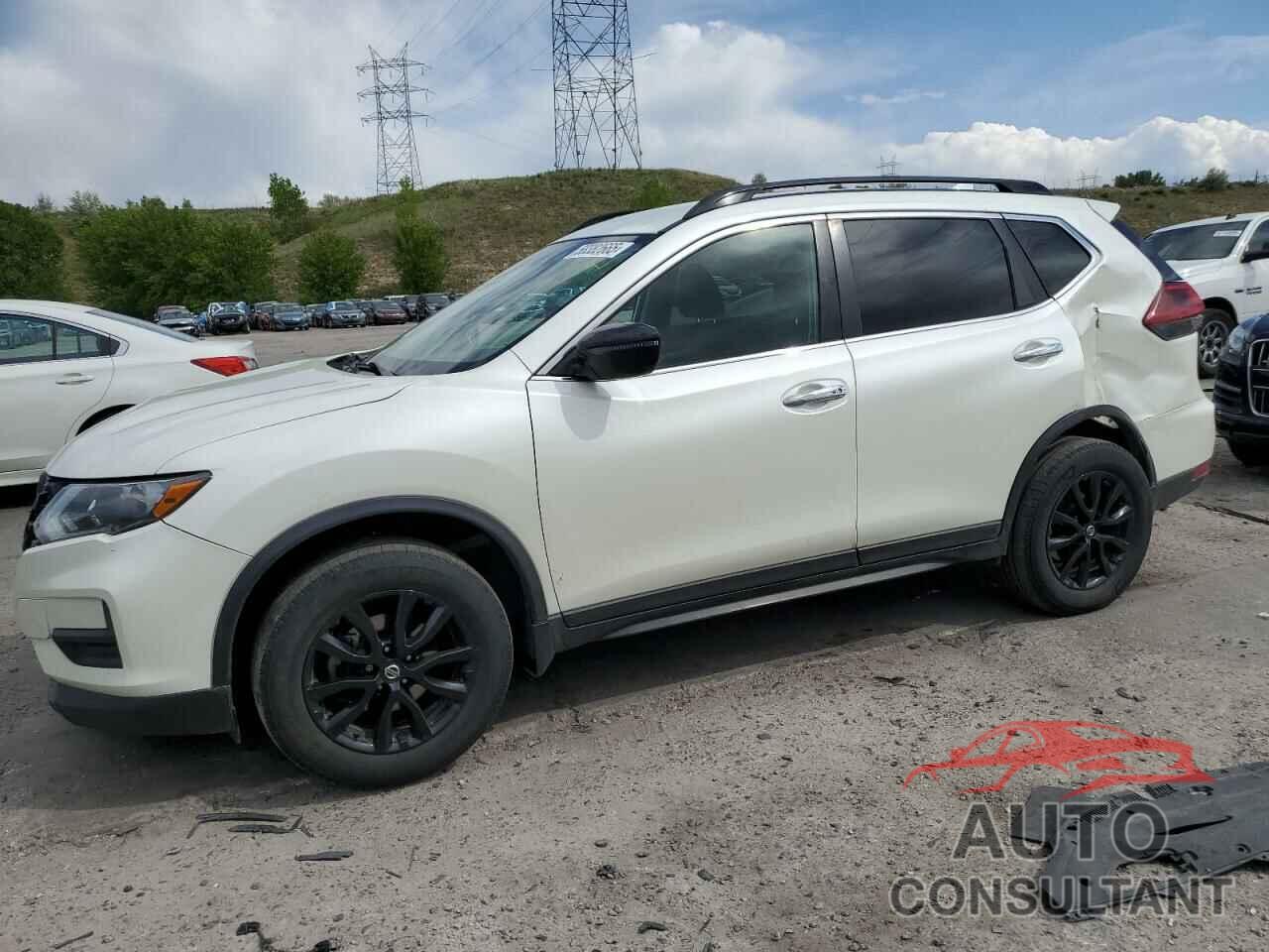 NISSAN ROGUE 2018 - 5N1AT2MV7JC720162