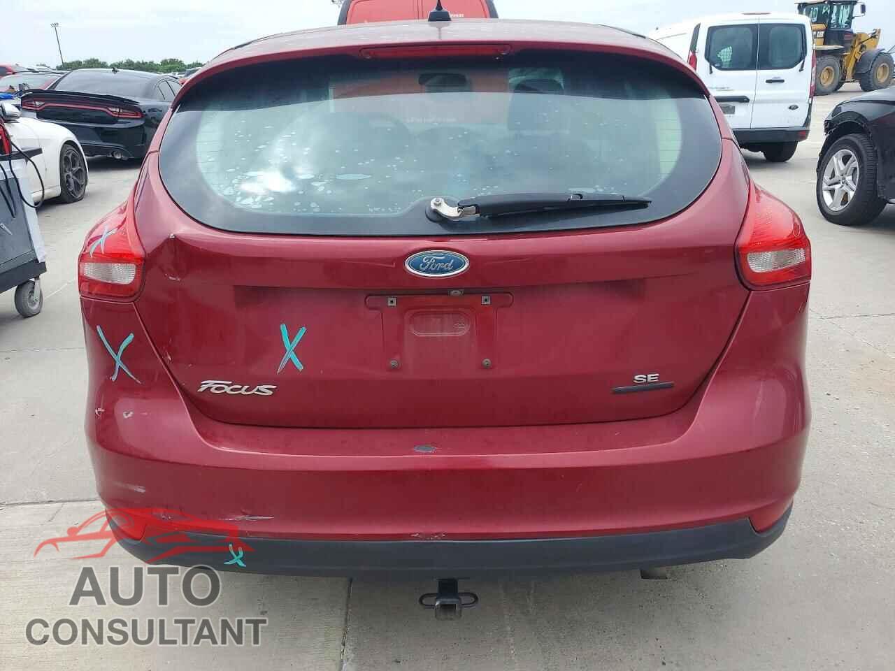 FORD FOCUS 2015 - 1FADP3K20FL261039