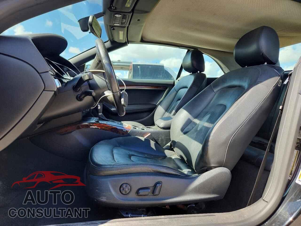 AUDI A5 2012 - WAUCFAFH5CN001812