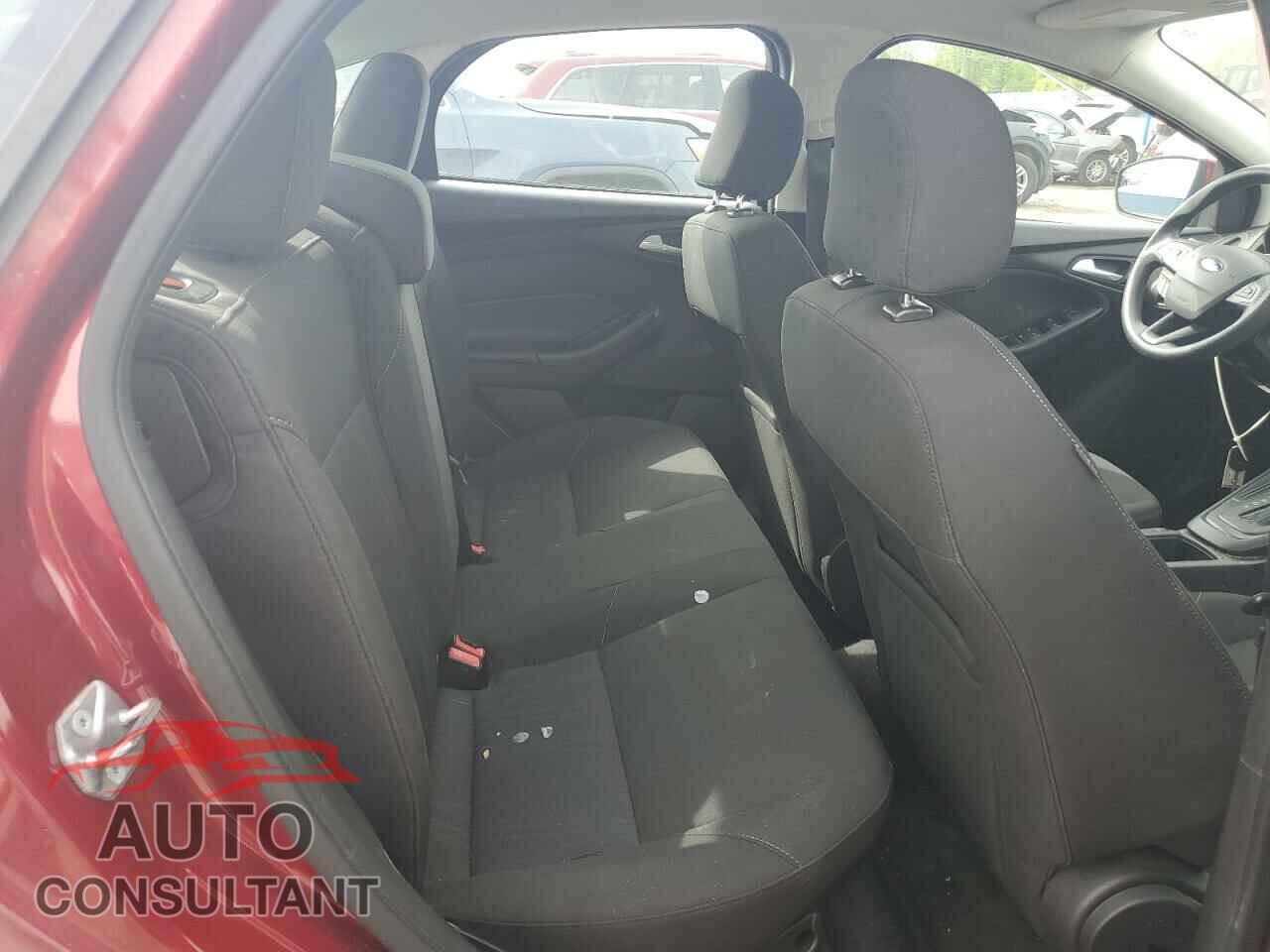 FORD FOCUS 2016 - 1FADP3F21GL203131