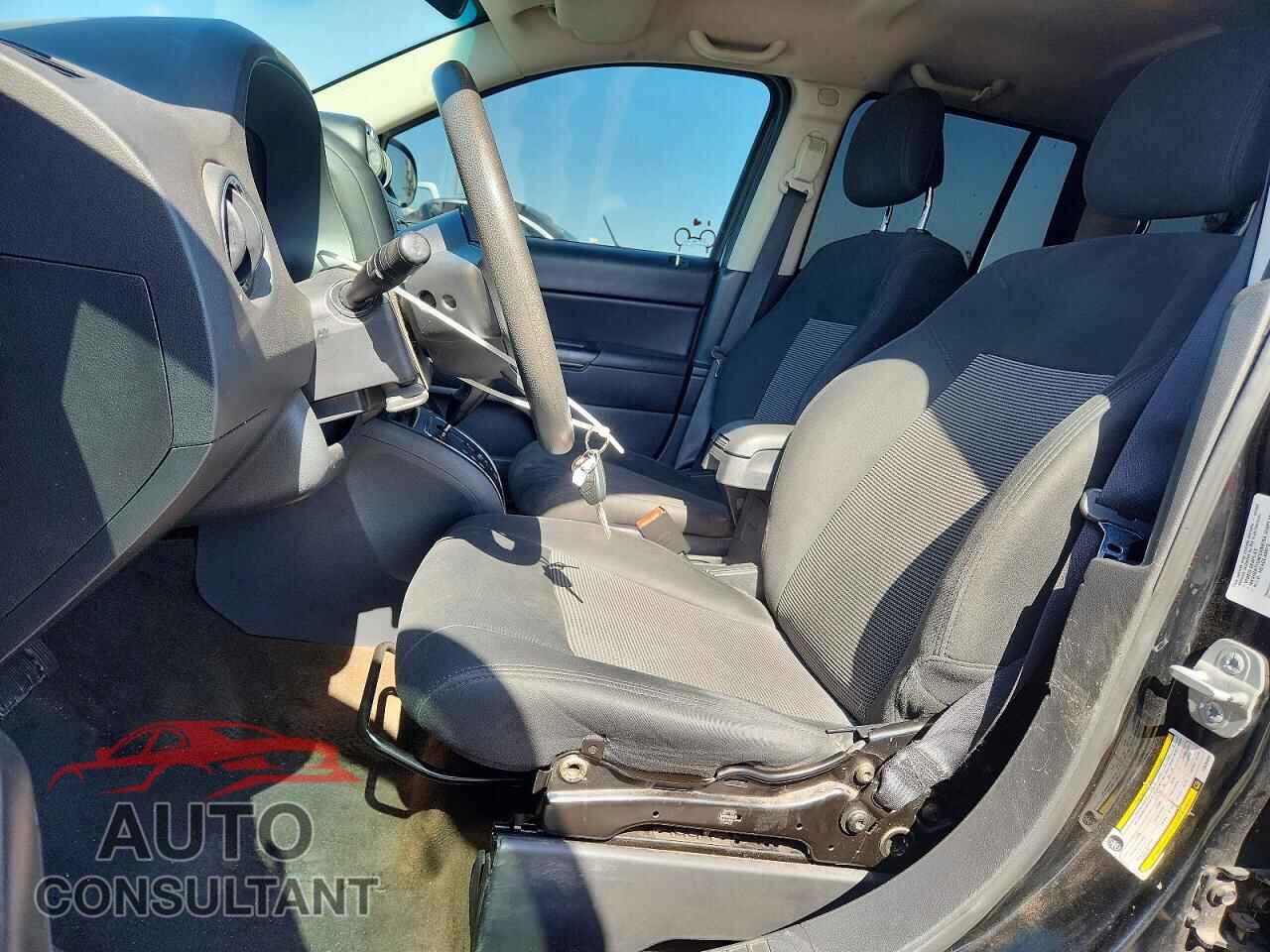 JEEP COMPASS 2014 - 1C4NJCBA0ED696689
