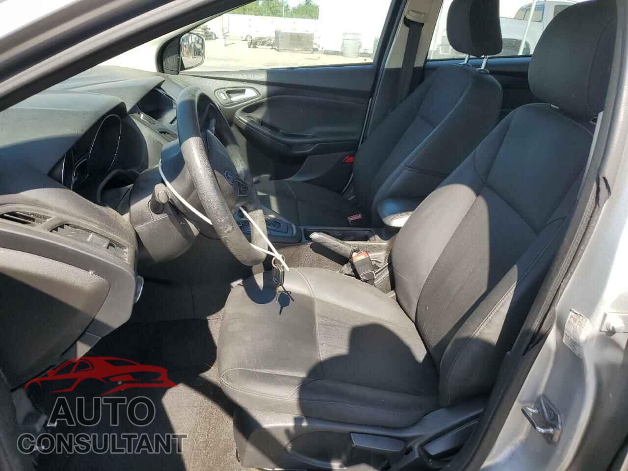 FORD FOCUS 2016 - 1FADP3F25GL348592
