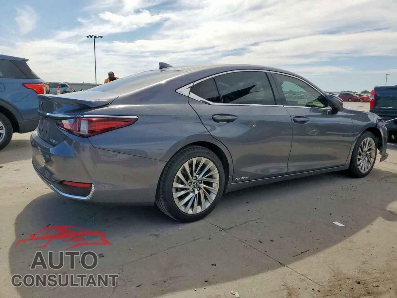 LEXUS ES300 2019 - JTHB21B14K2034267