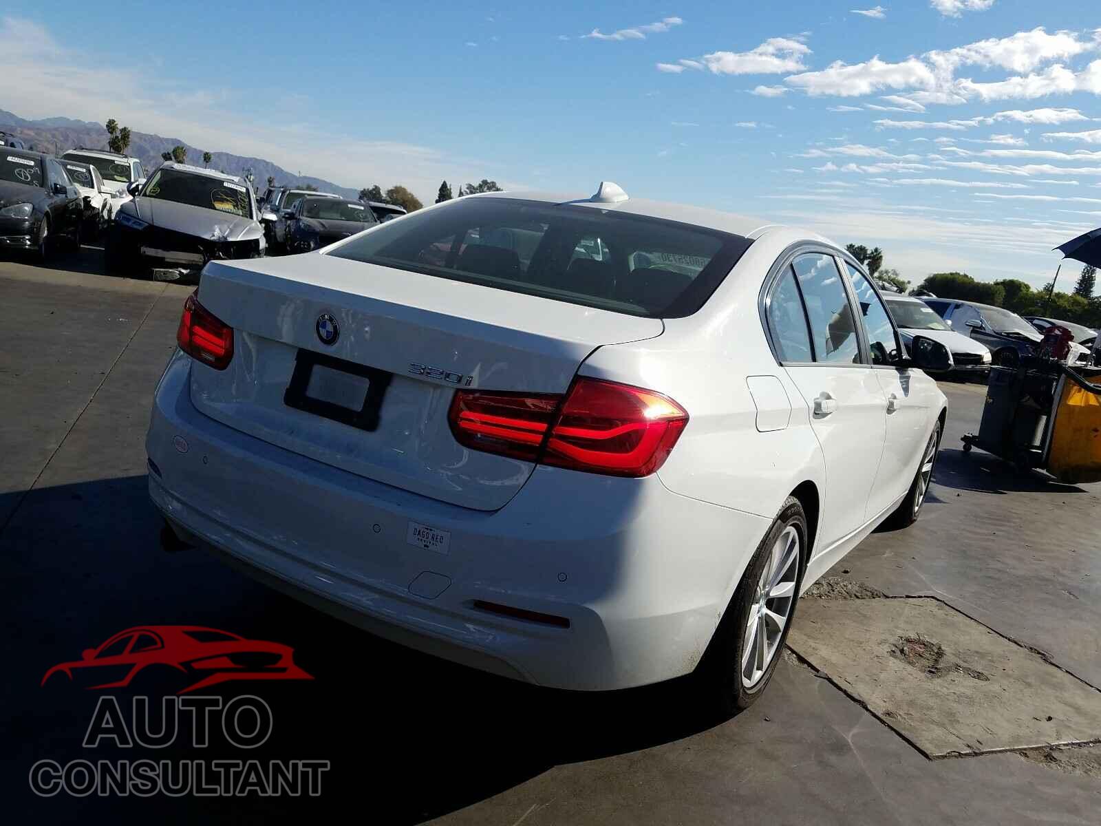 BMW 3 SERIES 2016 - WBA8E1G56GNU12199