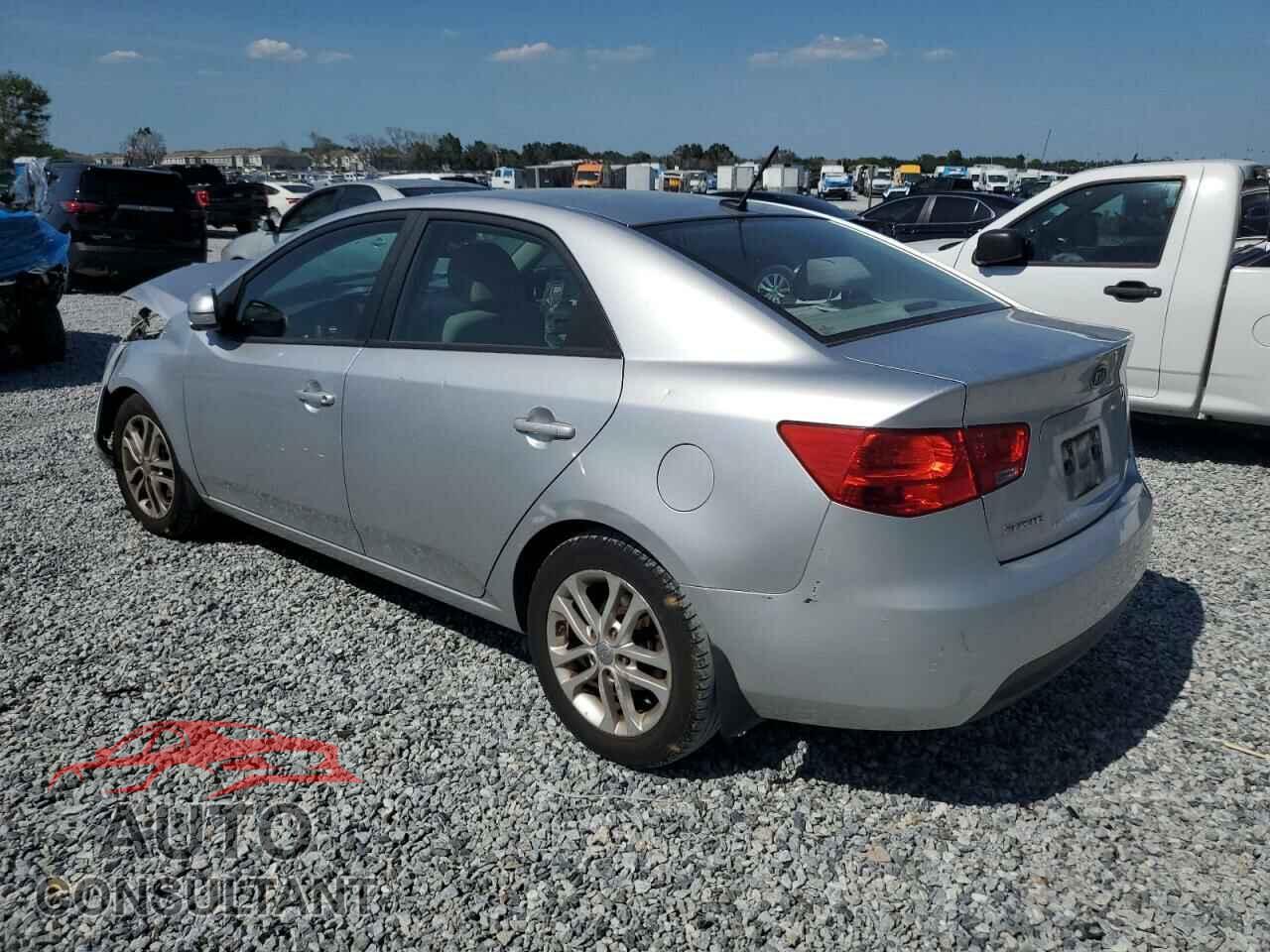 KIA FORTE 2012 - KNAFU4A2XC5477707