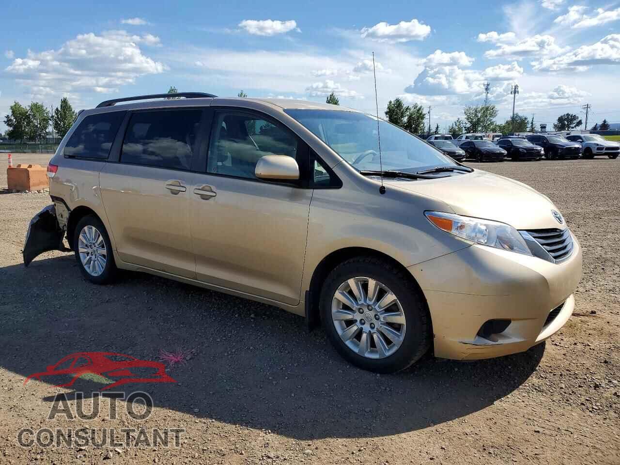 TOYOTA SIENNA 2011 - 5TDJK3DC2BS009593
