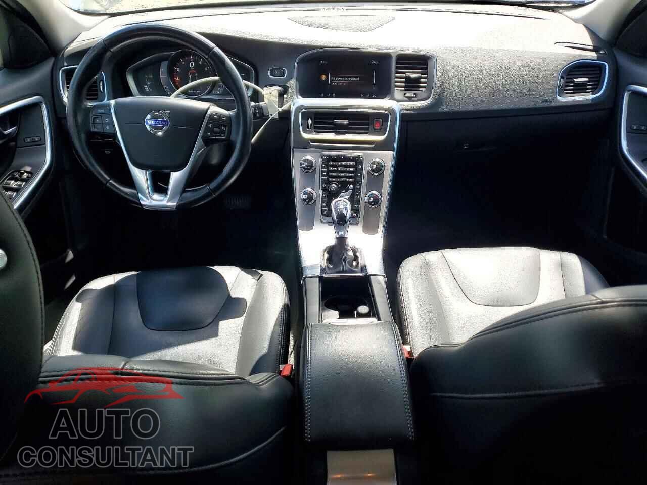 VOLVO S60 2017 - LYV402TK1HB139966