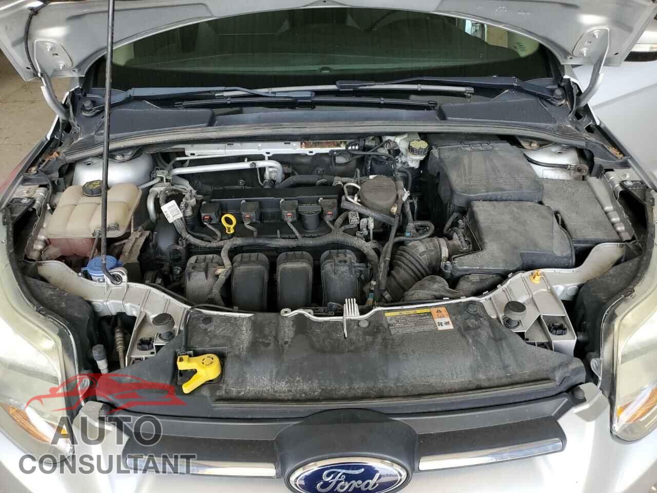 FORD FOCUS 2014 - 1FADP3F27EL195307