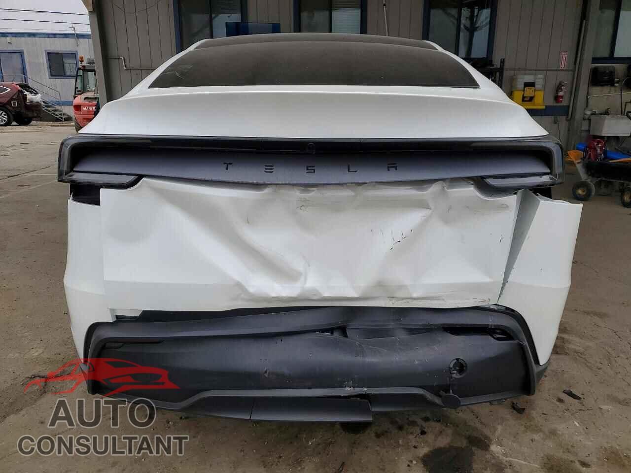 TESLA MODEL Y 2026 - 7SAYGDEDXTF596230