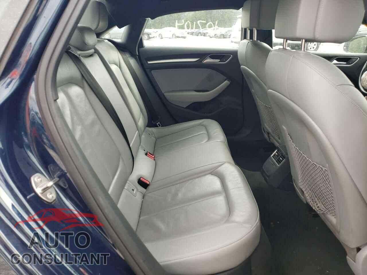 AUDI A3 2018 - WAUGUGFF9J1054624