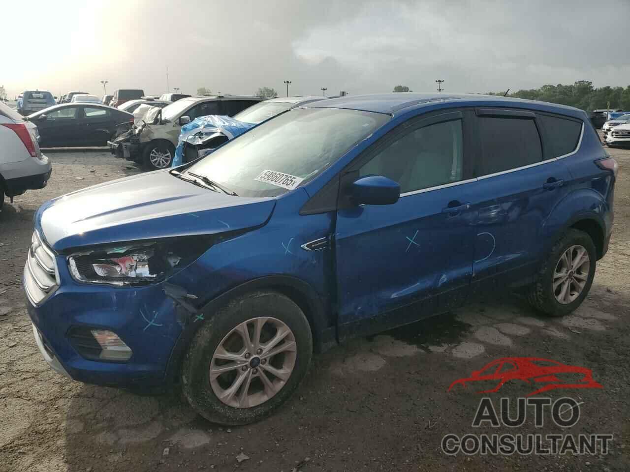 FORD ESCAPE 2017 - 1FMCU0GD4HUC86820
