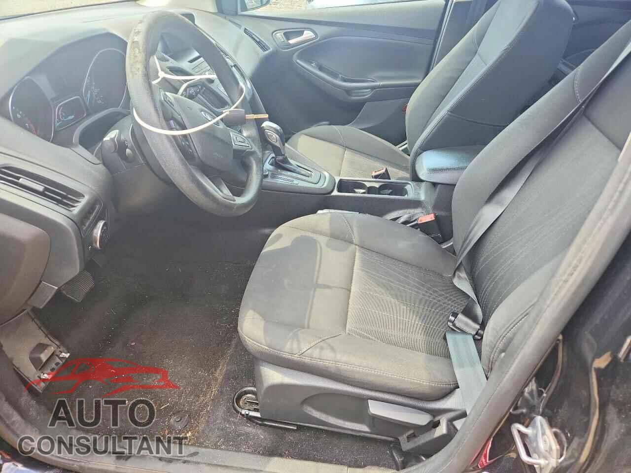 FORD FOCUS 2016 - 1FADP3F23GL324369