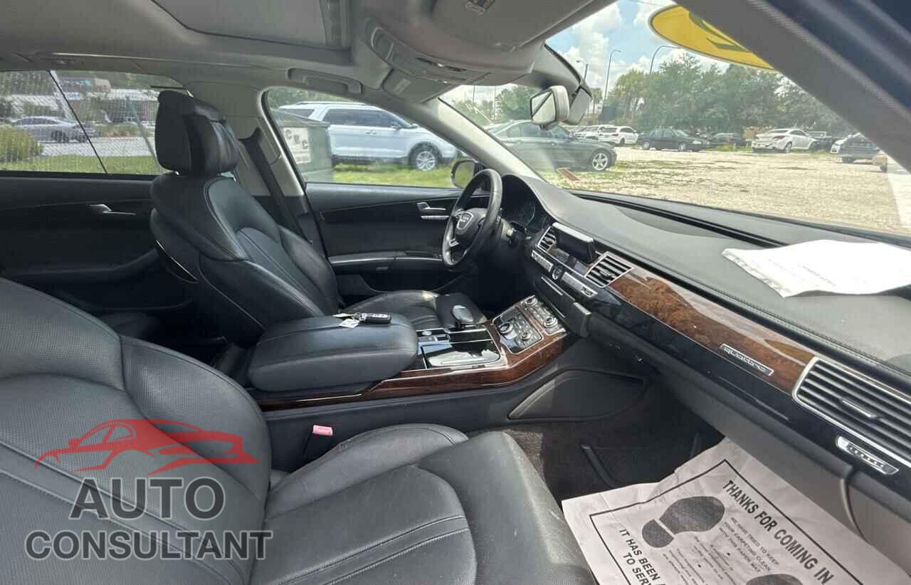 AUDI A8 2012 - WAURVAFD6CN015907