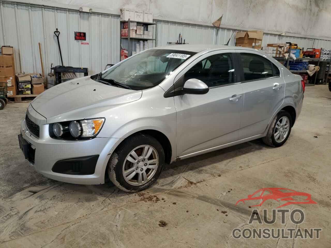 CHEVROLET SONIC 2013 - 1G1JC5SB6D4236232