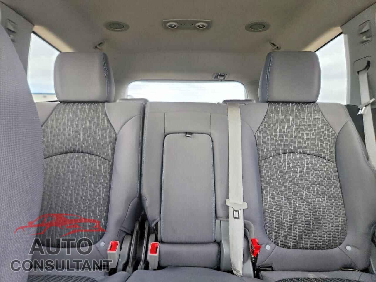 CHEVROLET TRAVERSE 2014 - 1GNKVFED4EJ184764