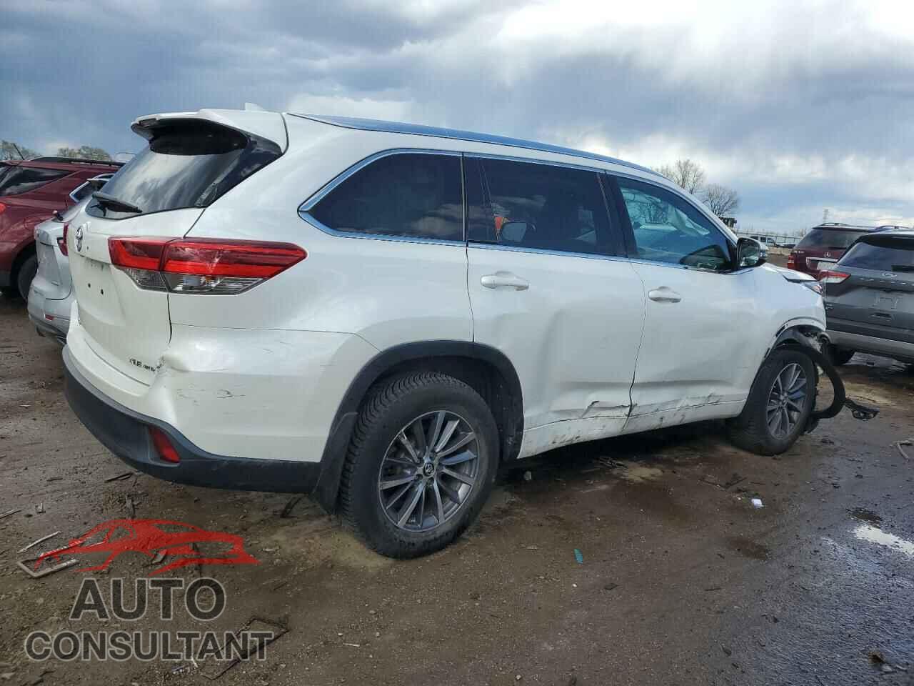 TOYOTA HIGHLANDER 2017 - 5TDJZRFH5HS396480