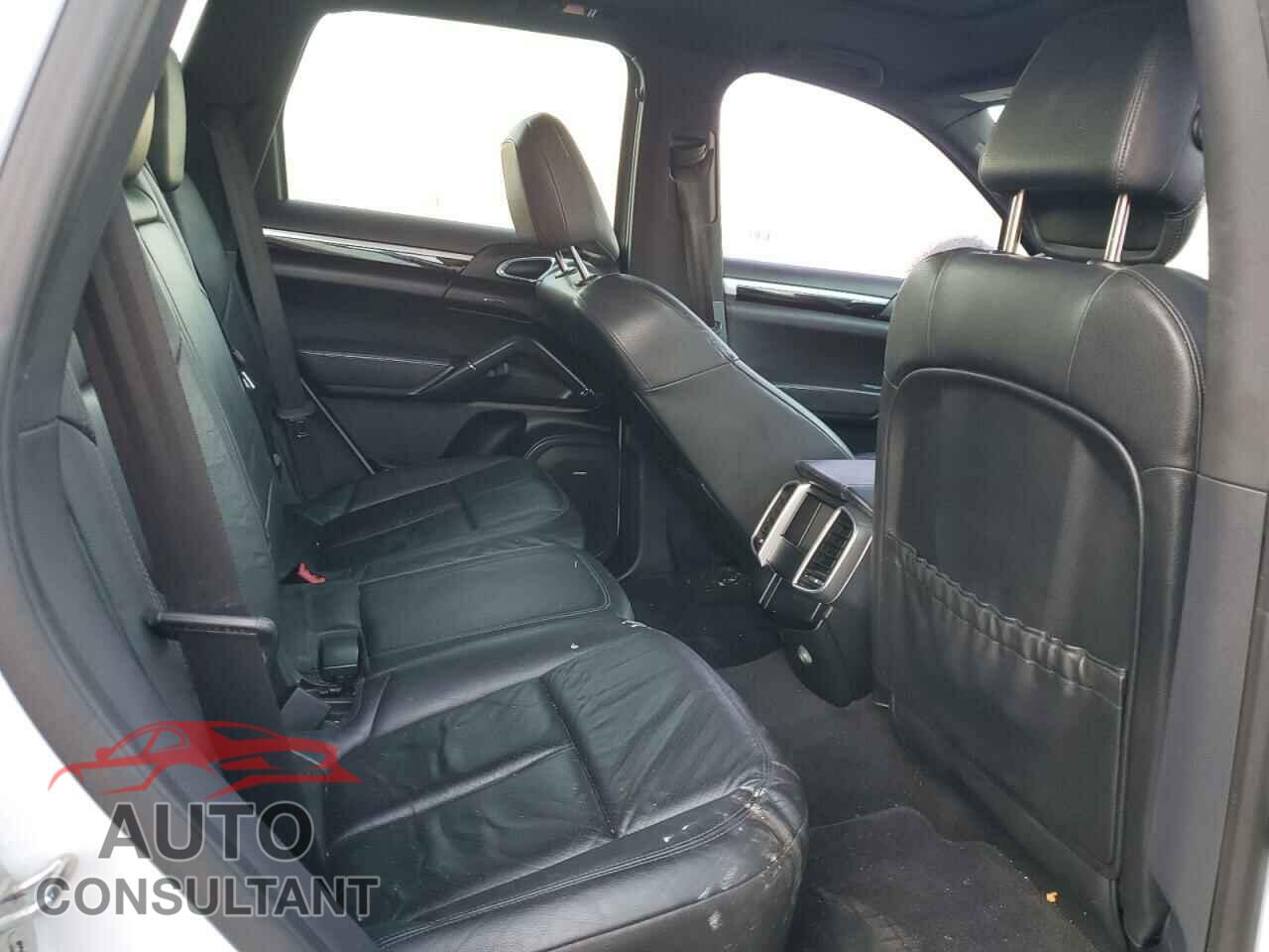 PORSCHE CAYENNE 2013 - WP1AB2A28DLA85229