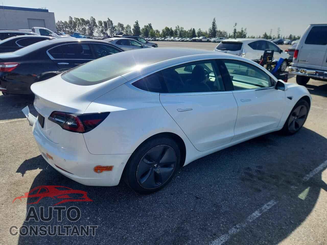 TESLA MODEL 3 2019 - 5YJ3E1EA8KF484557