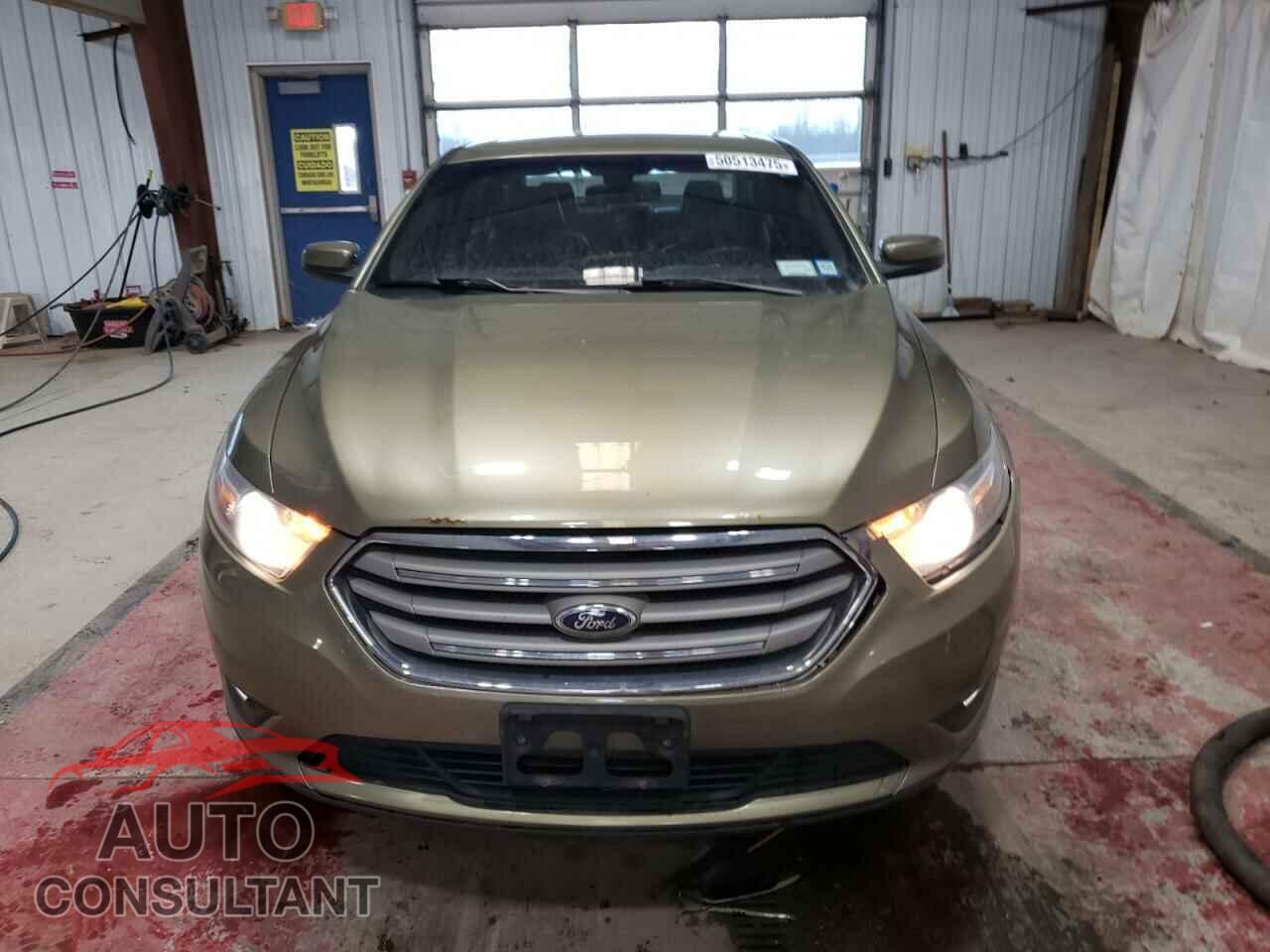 FORD TAURUS 2013 - 1FAHP2E82DG174258