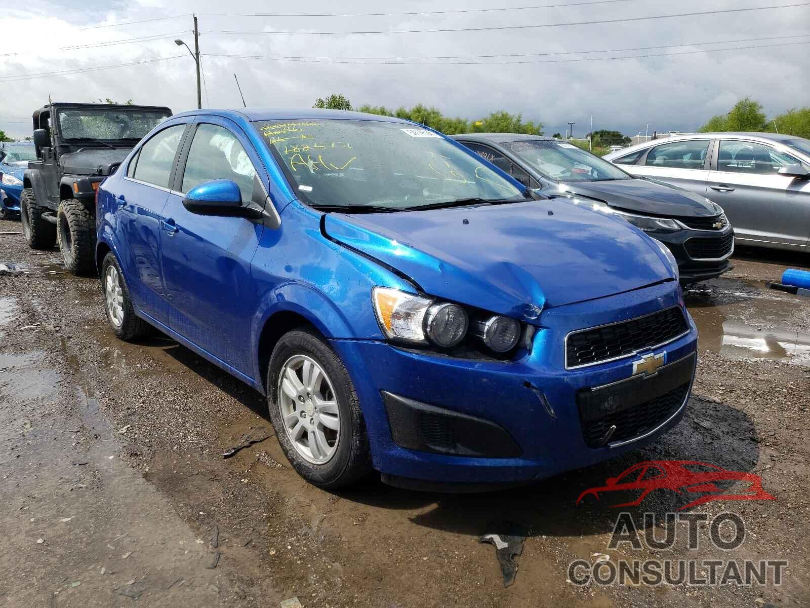 CHEVROLET SONIC 2016 - 1G1JC5SH9G4182577