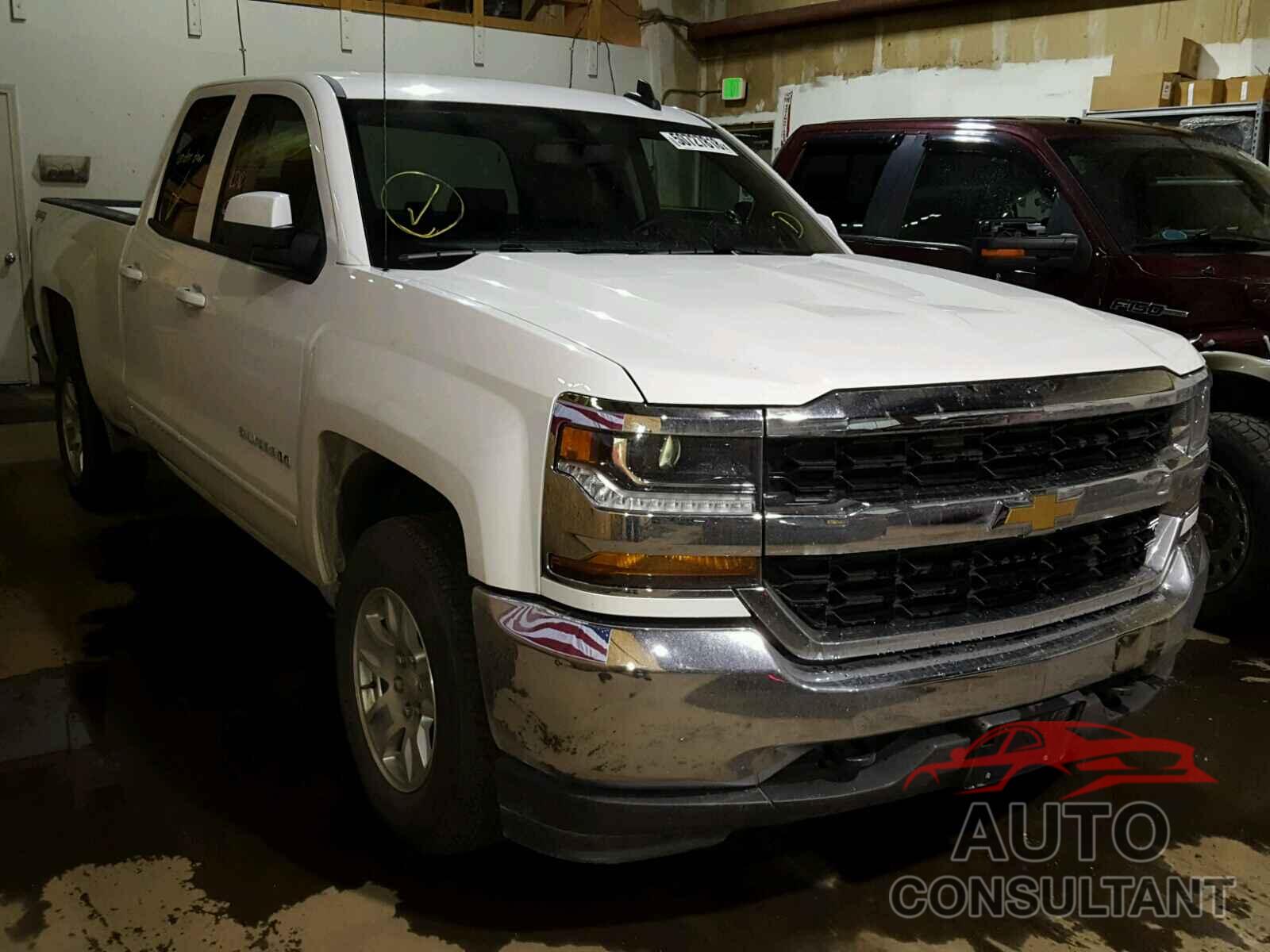 CHEVROLET SILVERADO 2018 - 1GCVKREC3JZ311765