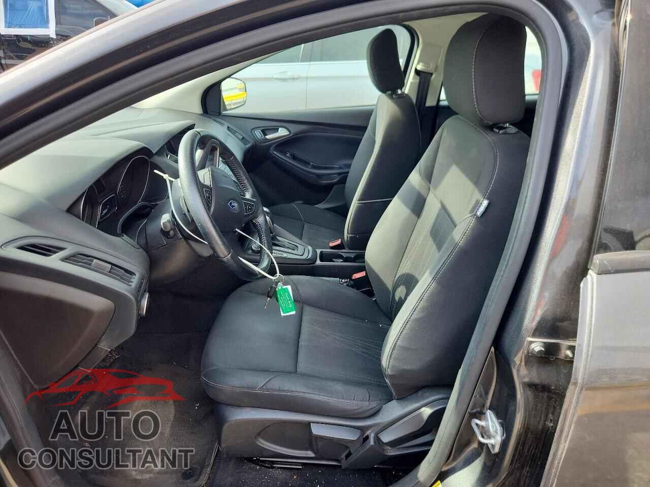 FORD FOCUS 2016 - 1FADP3F23GL383406