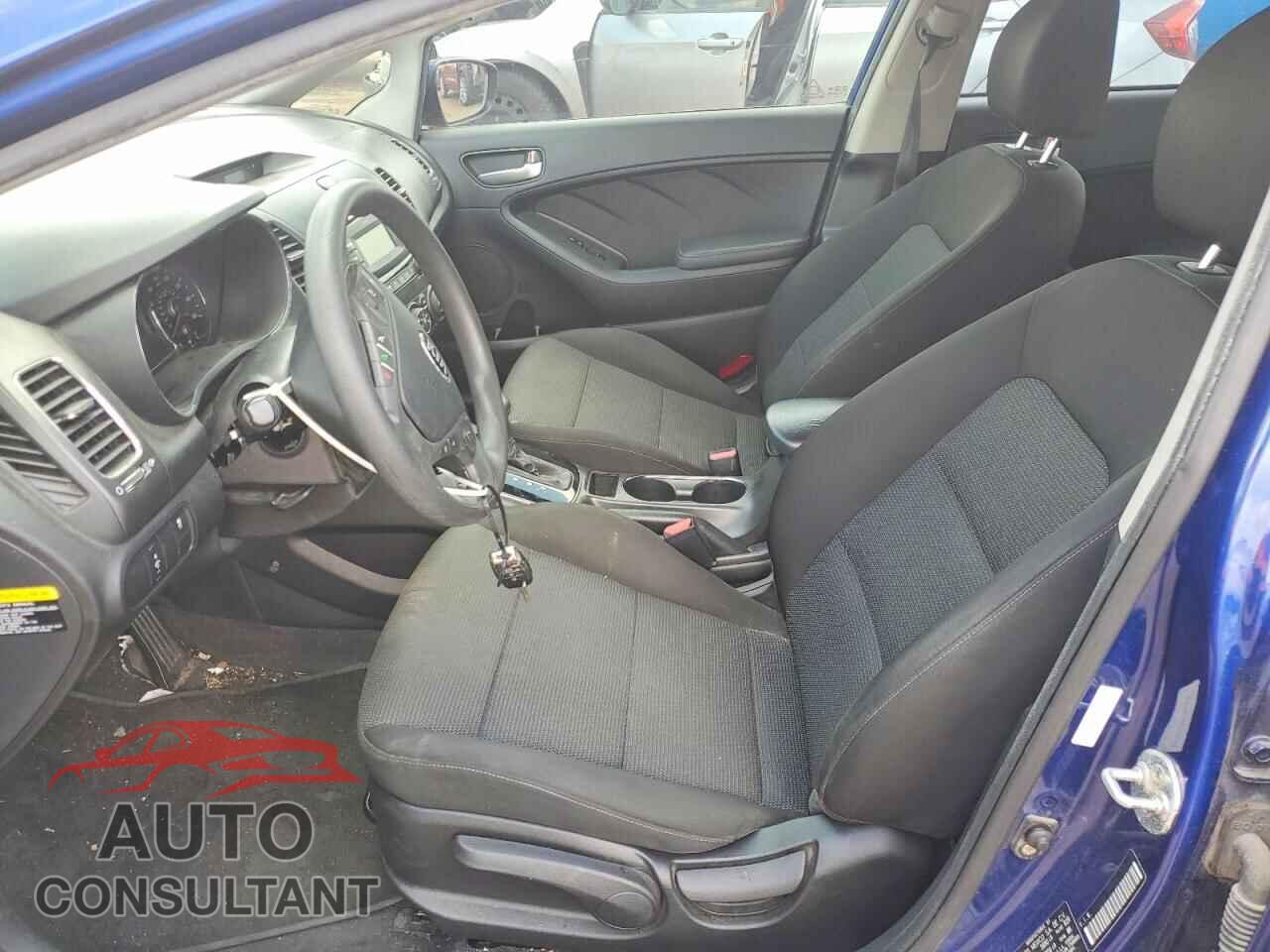 KIA FORTE 2017 - 3KPFK4A76HE136143